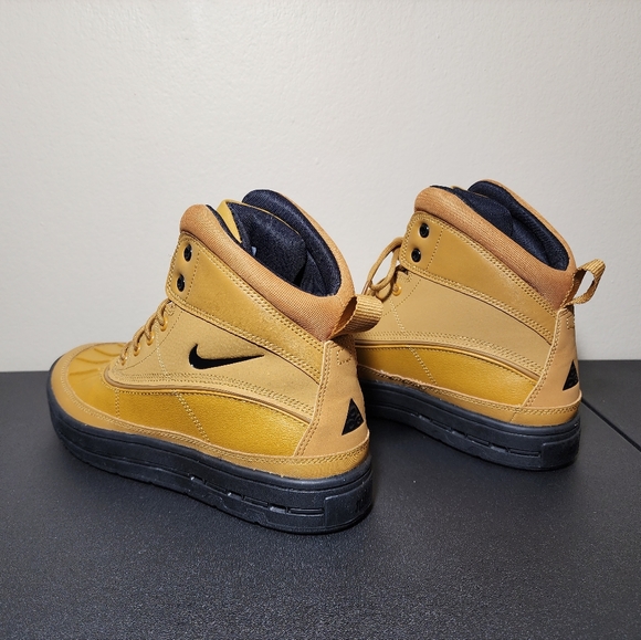 Nike ACG Woodside 2 GS Duck Winter Boots Wheat 524872-703 Kids Youth Size 6Y - Picture 4 of 11
